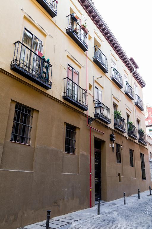 Latina I Lejlighed Madrid Eksteriør billede